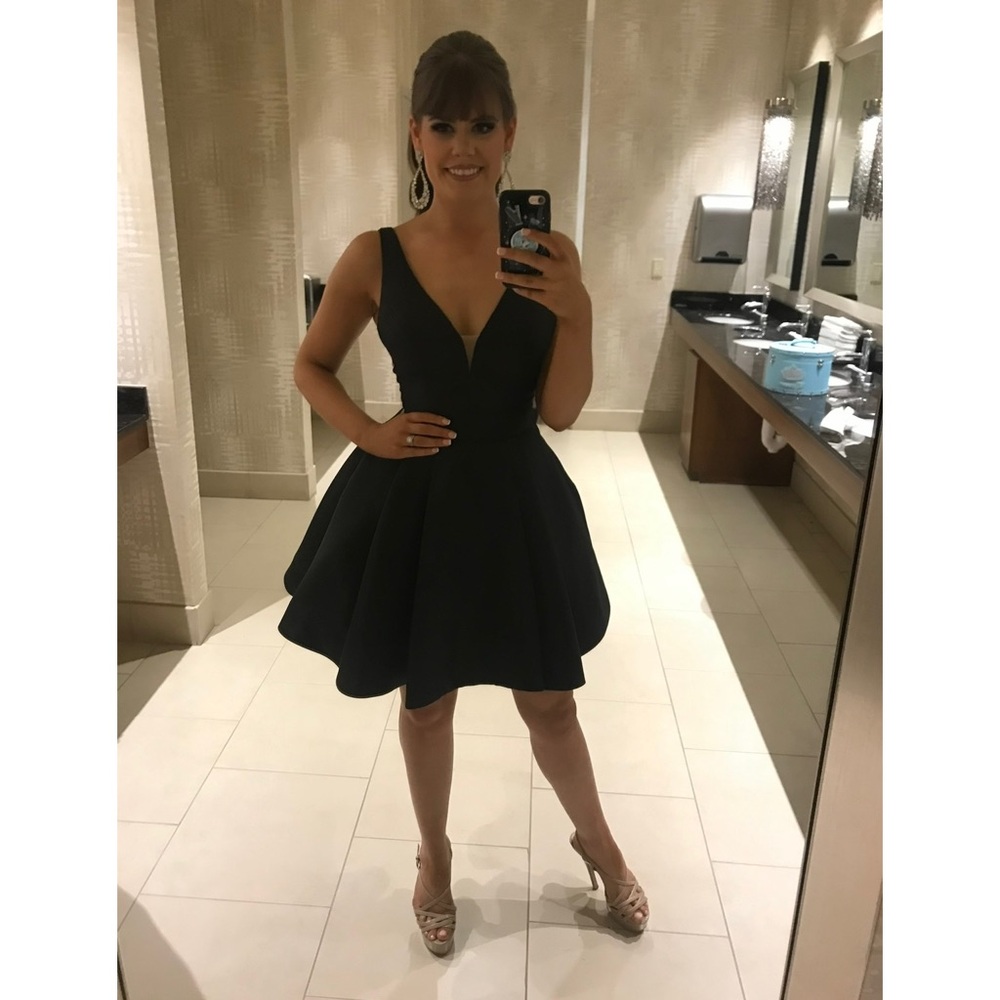 Sherri Hill Black Cocktail Dress Size 4